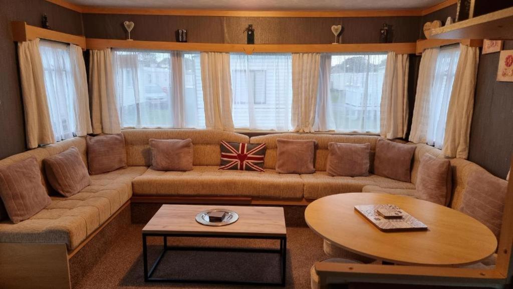 סקגנס 8 Birth Caravans Hire Caravan Number C4 מראה חיצוני תמונה